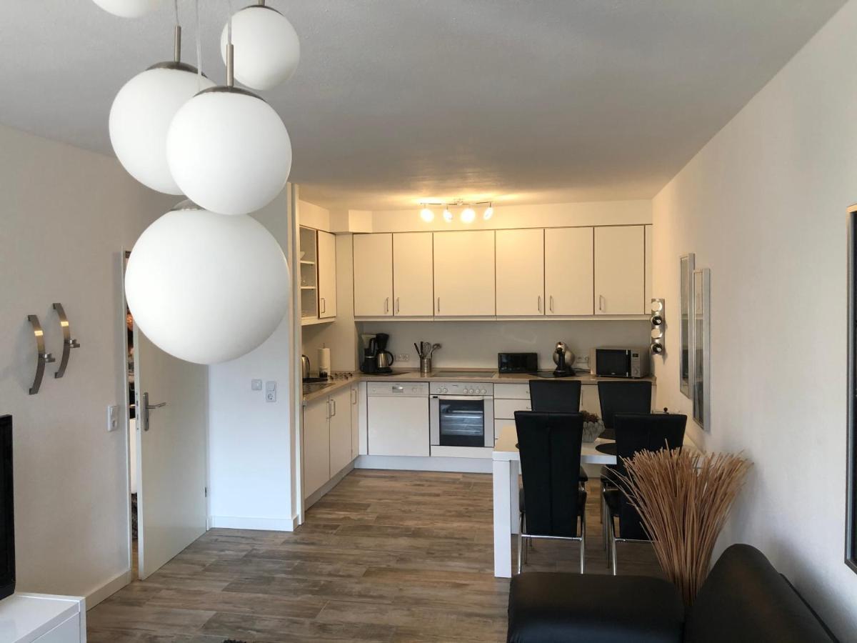 Moderne Ferienwohnung Am Yachthafen Bad Zwischenahn Luaran gambar